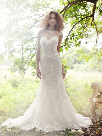 Graceful Lace Mermaid Wedding Dress