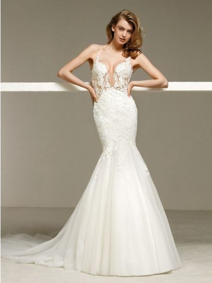 Plunging V-Neckline Mermaid Wedding Gown in Tulle