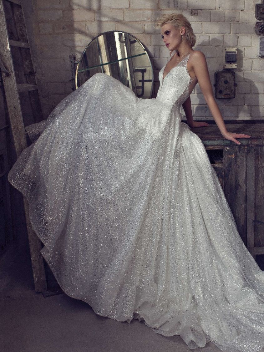 Stunning Pnina Tornai wedding gown