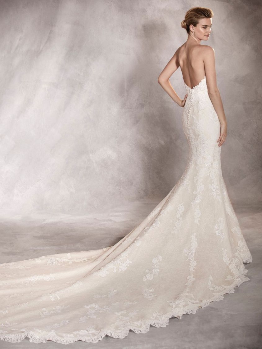 Pronovias | PRINCIA | Sweetheart Neckline Mermaid Wedding