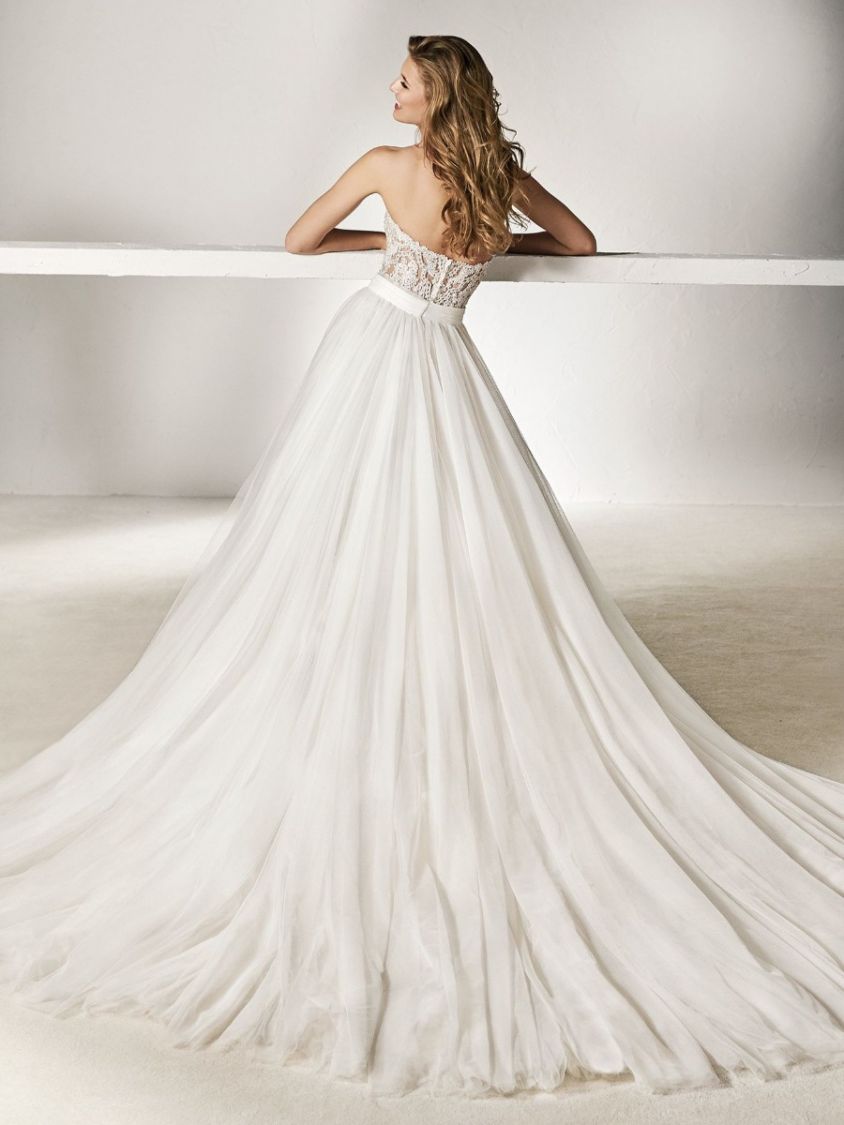 Pronovias separates 2025