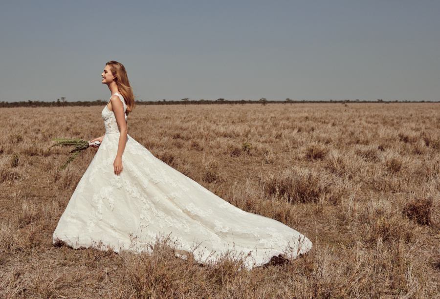 pronovias-wild-love-campaign-2018-bridal-collection-a-line-lace-wedding-gown