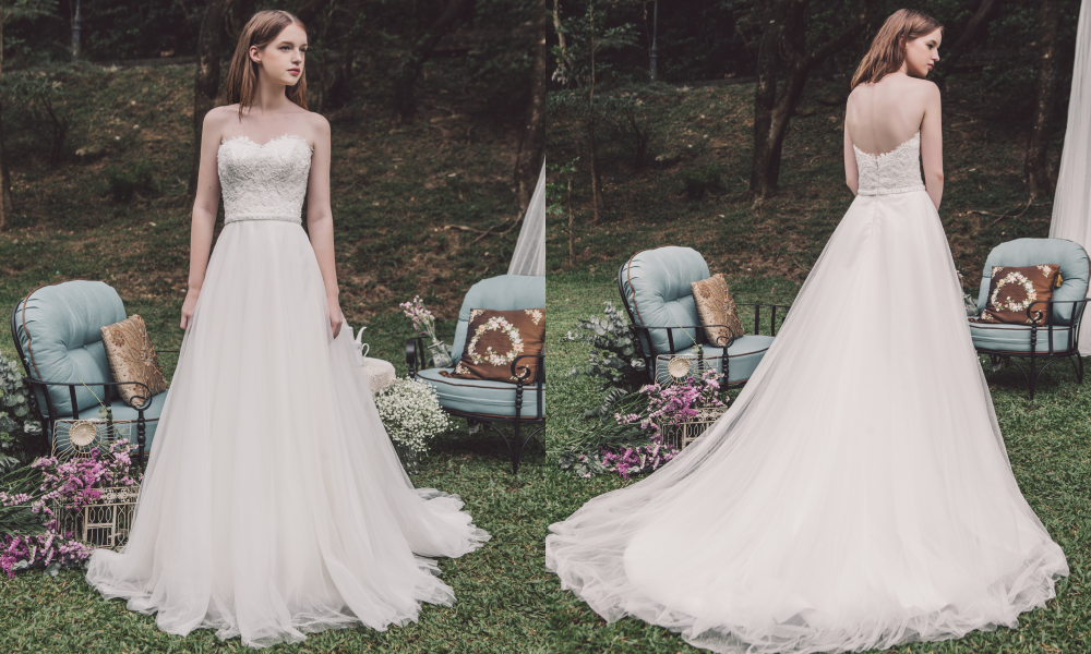 A-line wedding dress with sweetheart neckline for petite bride